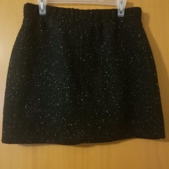 Mini black skirt - Picture 3 of 3